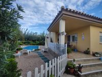Foto casa jardin y piscina_1